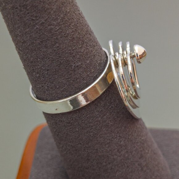 Sterling Kinetic Triple-Heart Ring — Size ~7.25 - Picture 7 of 10